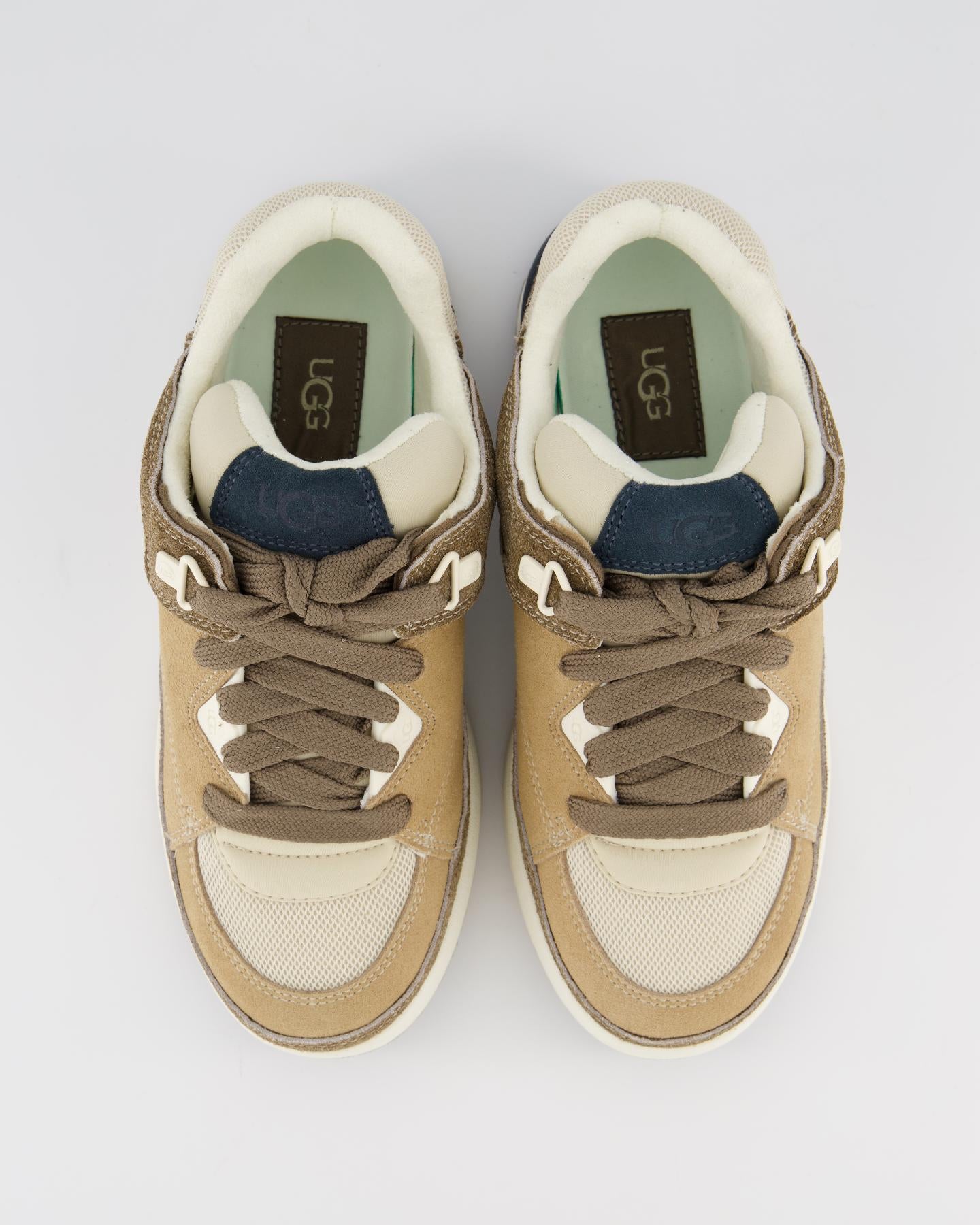 Dames Goldencush Sneaker Sand