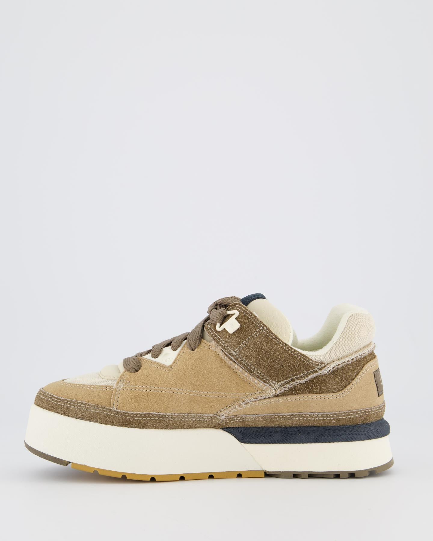 Dames Goldencush Sneaker Sand