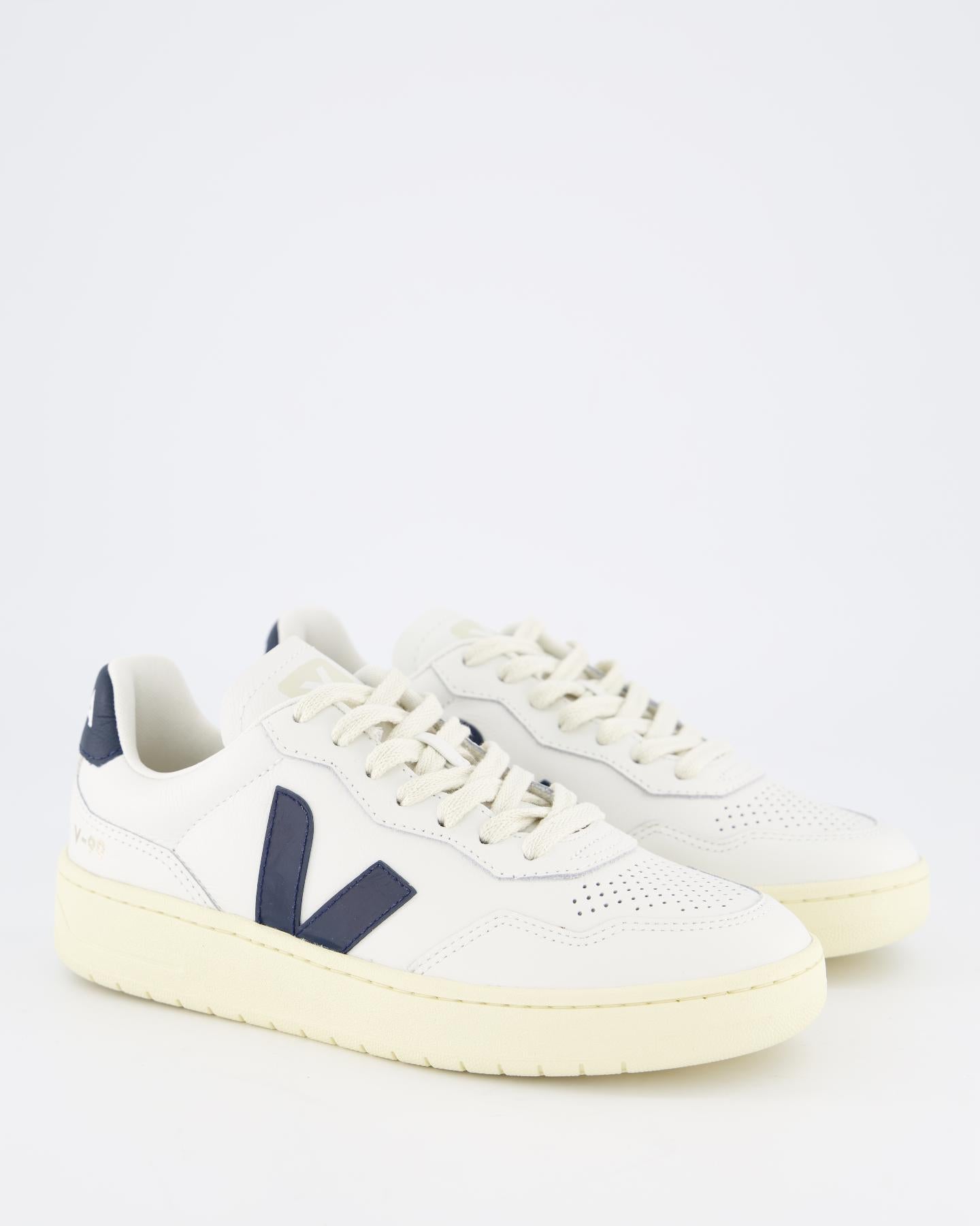 Hoe vallen veja sneakers sale