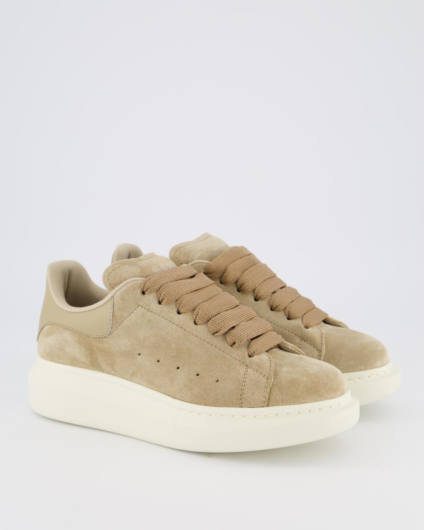 Dames Oversized Sneaker Suede Beige